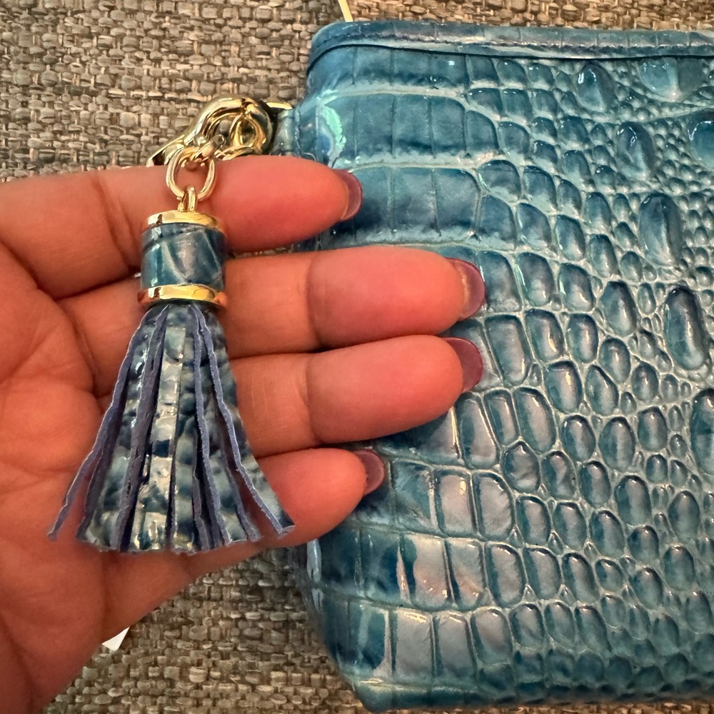 NWT Brahmin Melbourne Embossed Leather Kayla Clutch - Picture 4 of 13